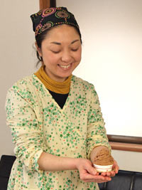 木の丸洋菓子店・山岡店長